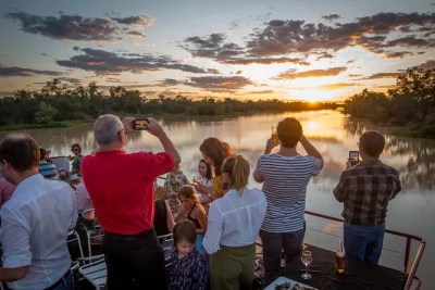 Watch the outback sunset on a thomson river cruise from longreach, then enjoy smithy’s camp oven dinner & live music under the stars. includes river cruise & dinner show.