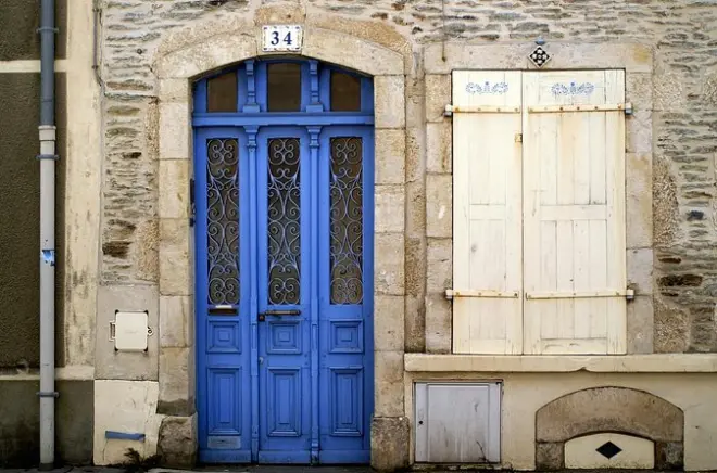 Tour privado a pie por Cherbourg con un guía local