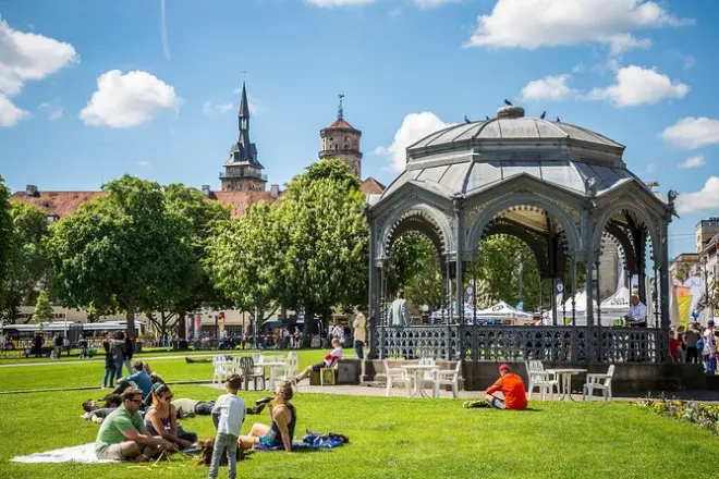 Tour fotográfico em Stuttgart: Neues Schloss e Johanneskirche