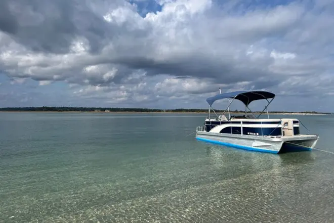 Wrightsville Beach Private Pontoon Charter: Up to 7 passengers