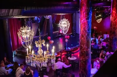 Burlesque au Boom Boom Room à St. Louis : Soirée speakeasy