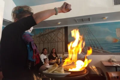 St. augustine entdecken: lokale spezialitäten und wein mit erfahrenem guide probieren. inklusive getränke an jedem halt, barrierefrei und in kleiner gruppe.