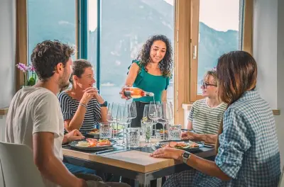 Weinverkostung am Ledrosee: 4 Weine im Bergweingut