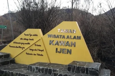 Trekking privé au feu bleu d’ijen depuis bali. prise en charge porte-à-porte, ferry vers java, guide local, équipement, repas. découvrez le feu bleu du kawah ijen en toute sécurité et simplici