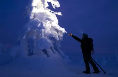 Night skiing in Riisitunturi National Park with wilderness dinner