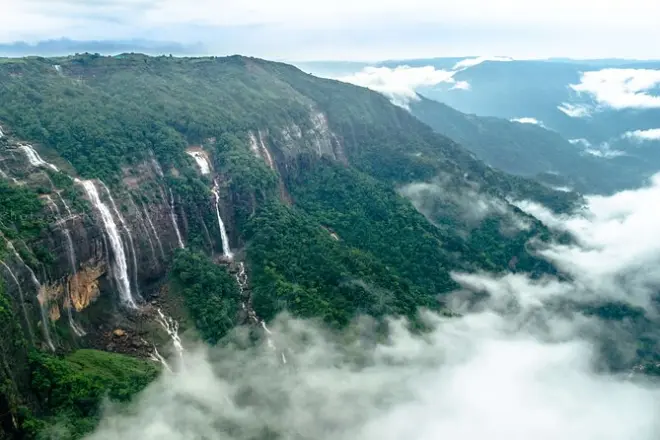 Meghalaya privato 5 giorni: Ponte radici viventi e cascate