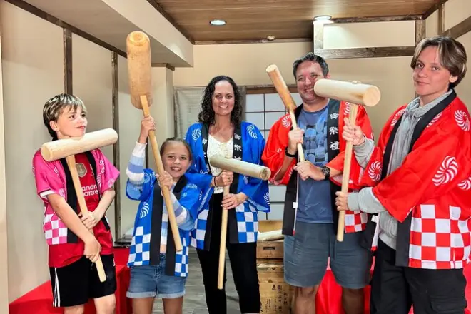 Lezione di mochi a Osaka: Prepara e assaggia i dolci di riso