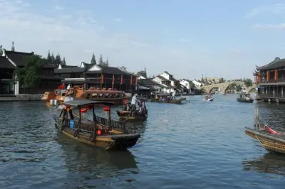 Zhujiajiao da Shanghai con guida privata e visita al giardino