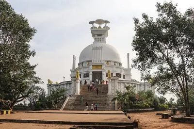 Bhubaneswar : Temples Lingaraj, grottes et musées en une journée
