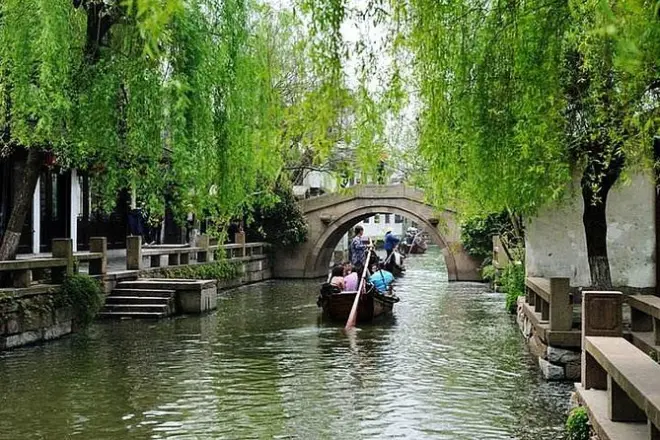 Tongli und Zhouzhuang Wasserstädte ab Suzhou: Privater Guide