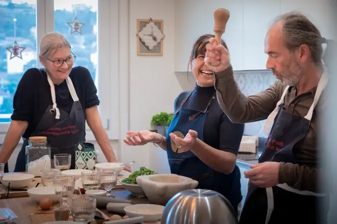 Cours de cuisine ligure à Imperia : Focaccia, pâtes et pesto