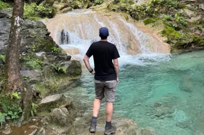 Caminhada guiada no parque Estanzuela com vista para o rio