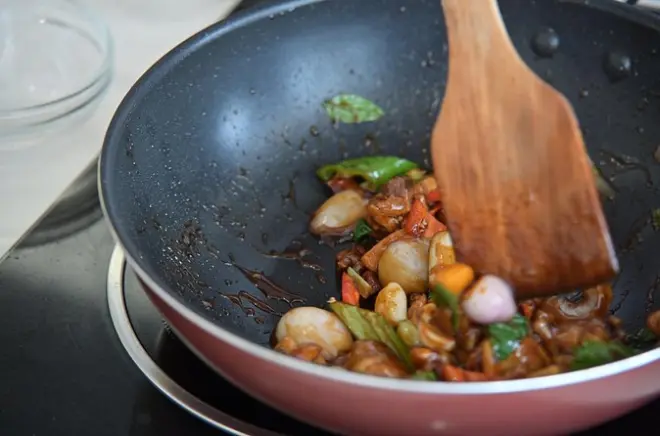 Apprenez à cuisiner trois plats cantonais à Guangzhou