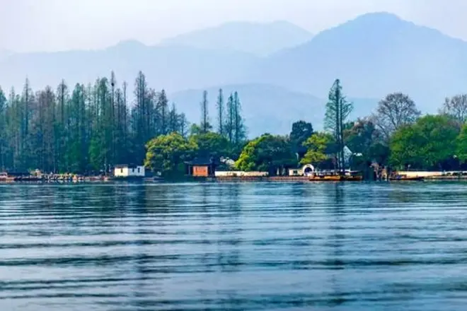 Hangzhou Privattour: Westsee, Bambuswald & Tee-Dorf