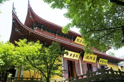 Hangzhou Tagesausflug: Westsee, Tempel & Teeverkostung