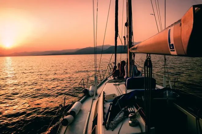 Sotogrande au coucher du soleil : Dauphins et vue sur Gibraltar