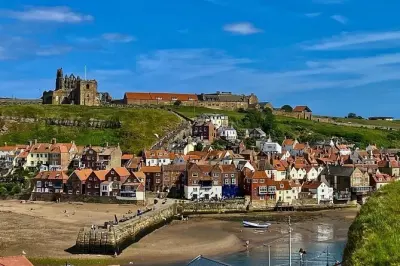 Tour por Whitby, Staithes y Runswick Bay: Grupo pequeño con Greg