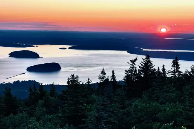 Acadia National Park Tour: 27 Miles Sea to Summit