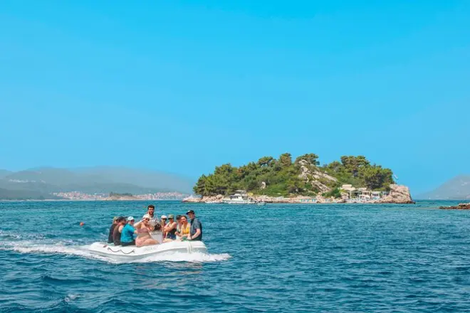 Snorkeling isola di Korčula: Relitto e laguna blu