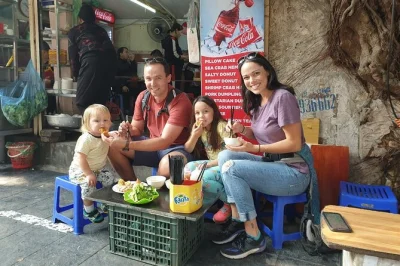 Hanoi altstadt entdecken bei einer privaten, kinderfreundlichen food tour. lokale gerichte, süßes & eis probieren mit guide. perfekt für familien mit kindern.