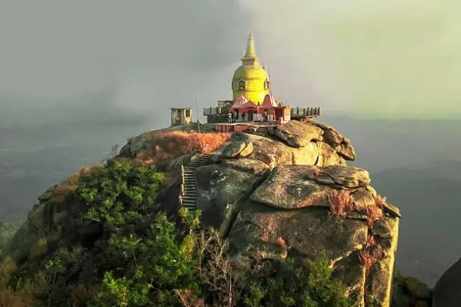 Day Trip to Gurpa Hill from Bodhgaya: Trek 1680 Steps