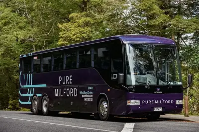 Milford Sound tour in autobus e crociera da Te Anau