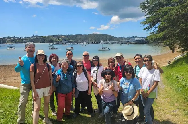 Mini excursion baie des îles : Chutes Haruru et visite de Waitangi