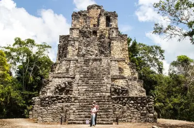 Ruinas de Muyil y río lento de Sian Ka'an: Tour privado por la selva
