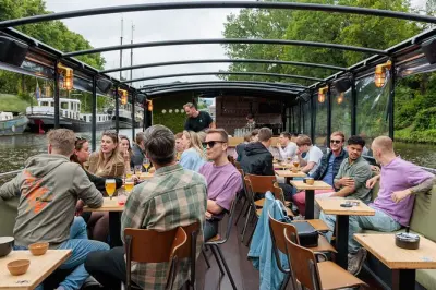 Groningen boat terrace: 1.5-hour cruise with bar