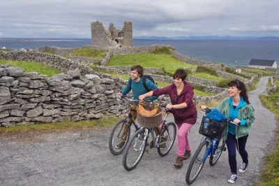 Step onto inisheer for a bike tour, atlantic air, and homemade scones with a local islander—includes ferry tickets, guide, and flexible carriage option.