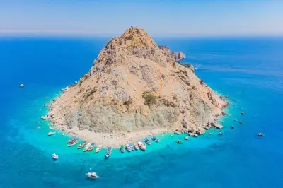 Île Suluada depuis Kemer : Baignade dans trois baies magnifiques