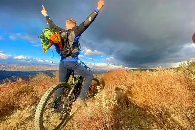 Backbone Trail Malibu: Electric Mountain Bike Singletrack