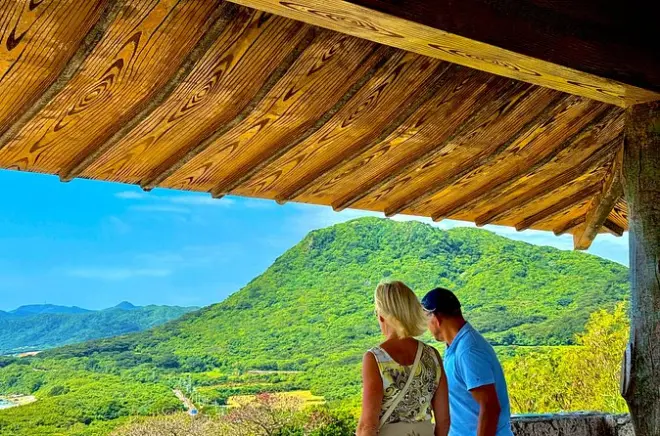 Tour privado en Ishigaki: Cultura, naturaleza e historias locales