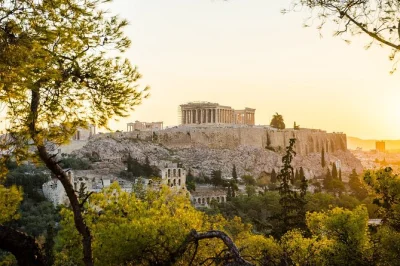 Step through athens with a philosophical walk from the acropolis to pnyx hill, exploring democracy’s roots and ancient debates. includes guide and flexible pace.
