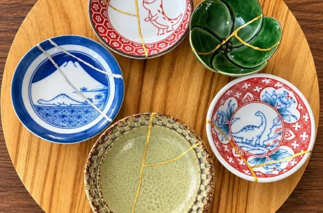 Kintsugi Workshop Naha: Create Gold-Repaired Pottery