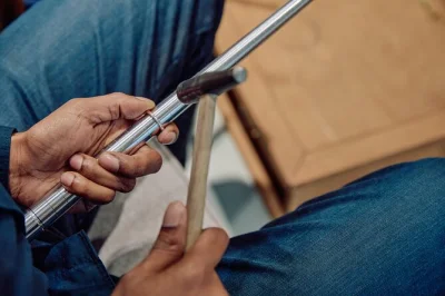 Em asakusa, tóquio, crie seu próprio anel numa oficina prática e exclusiva. aprenda a técnica tradicional tankin, escolha materiais e saia com sua joia feita por você. guia em inglês ou japonês