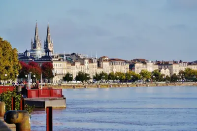 Bordeaux depuis Biarritz en petit groupe avec déjeuner et guide