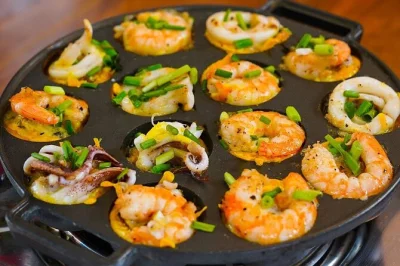 Follow a local through ho chi minh’s street food maze, taste 10 real dishes, explore the flower market, and enjoy pickup from your hotel. award-winning tour.