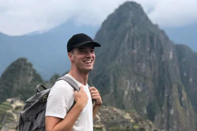 Vive machu picchu en un día: excursión guiada, tren desde ollantaytambo, bus, entradas y guía local experto. reserva tu aventura de día completo ahora.