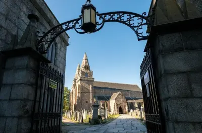 Old Aberdeen Walking Tour: Medieval Cathedral & University
