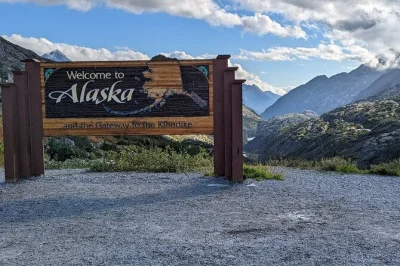Feel the gold rush spirit on a skagway city & summit tour—ride up to white pass, snap photos at iconic stops, and get cruise pickup included.