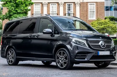 Privater Transfer London Gatwick – Zentrum London: Mercedes Van