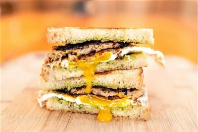 Start at pioneer square and taste your way through portland’s downtown with 6 stops, a brewery visit, and a surprise dish. includes tastings and local guide.