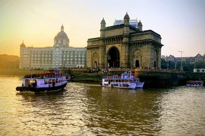 Feel the pulse of mumbai on a private half-day tour—gateway of india, dhobi ghat, crawford market. includes hotel pickup, local guide, and all entry fees.