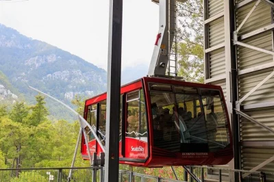 Erlebe die lebendige altstadt von antalya, eine bootsfahrt zum karpuzkaldiran-wasserfall, die olympos-seilbahn und ein türkisches mittagessen – inklusive hoteltransfer.