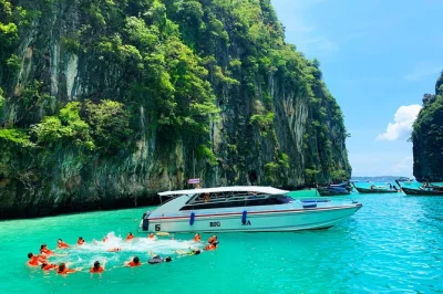 Feel the rush of a speedboat from phuket to the phi phi islands, snorkel in pileh lagoon, see maya bay, relax on bamboo island, with lunch & hotel pickup included.