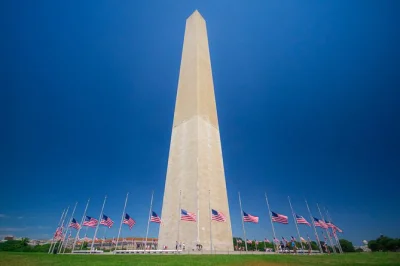Feel the rush of dc’s skyline from the washington monument without early lines. get direct entry tickets, a guidebook, and simple booking—no bus tours needed.