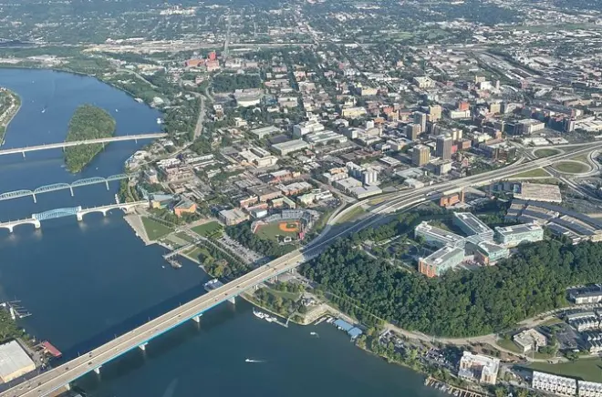 Hubschrauberrundflug Chattanooga: Downtown & Flussblick
