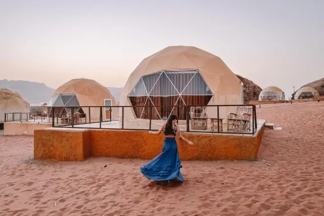 2-tägige Privattour ab Amman: Petra, Wadi Rum & Totes Meer