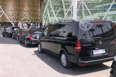 Llega a marrakech menara y disfruta de un traslado privado con aire acondicionado, wifi y conductor local. recogida en aeropuerto o hotel para una llegada sin estrés.